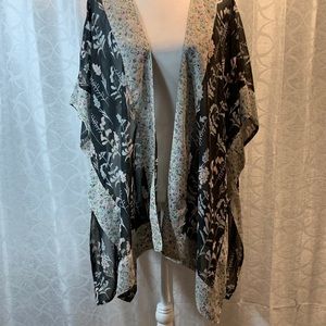 Simply Noelle Sheer Wrap